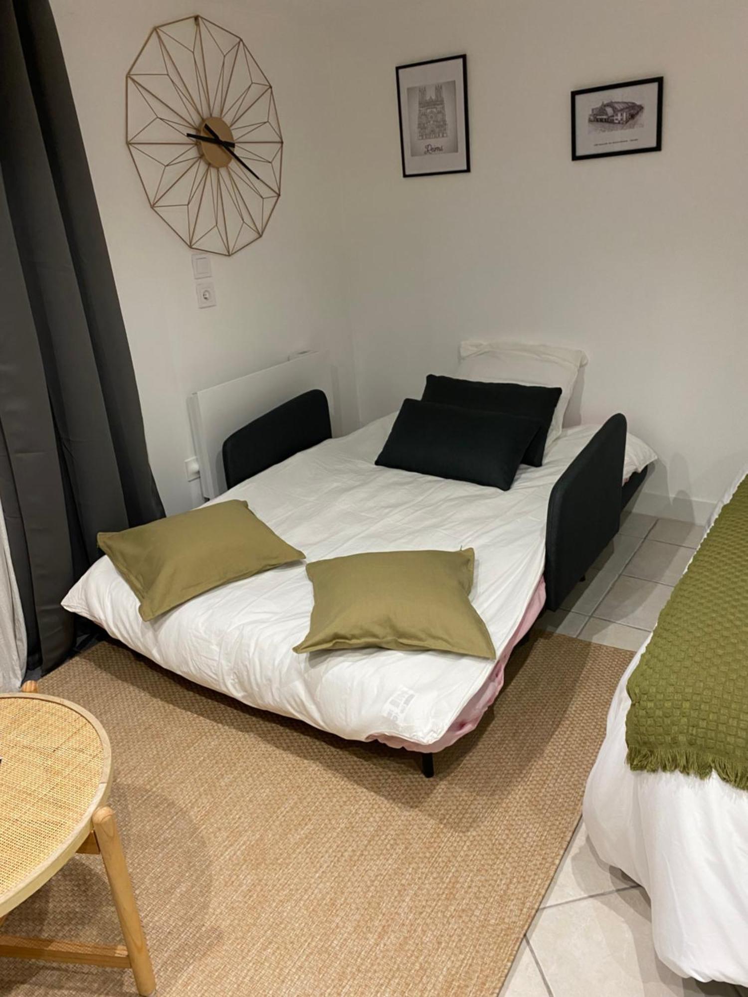 Appart Studio Rdc De Maison Avec Exterieur Proche Reims Tinqueux Extérieur photo